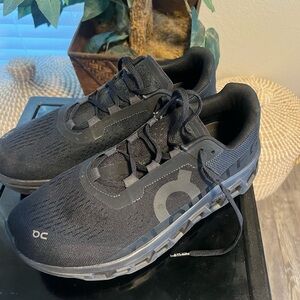 On Cloudmonster Running Men's Black SIZE 10  Running Shoes WORN TWICE LIKE NEW
